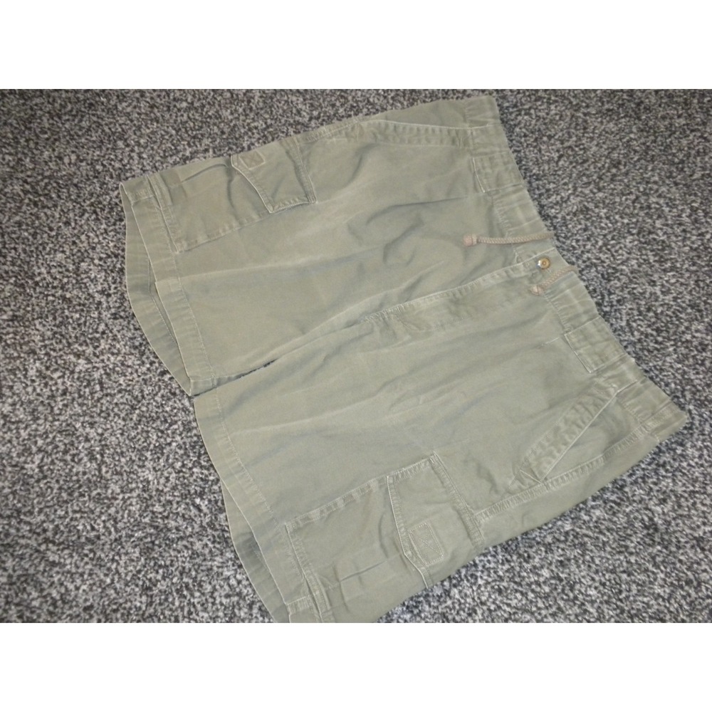 Tommy Bahama Shorts Mens M Army Green Cargo Drawstring Zip Hiking Gorpcore Skate - Picture 3 of 9